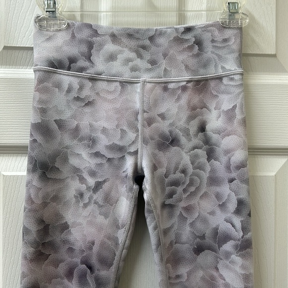 LIKE NEW! Athleta Girl High Rise Printed Chit Chat Tight - Picture 4 of 12